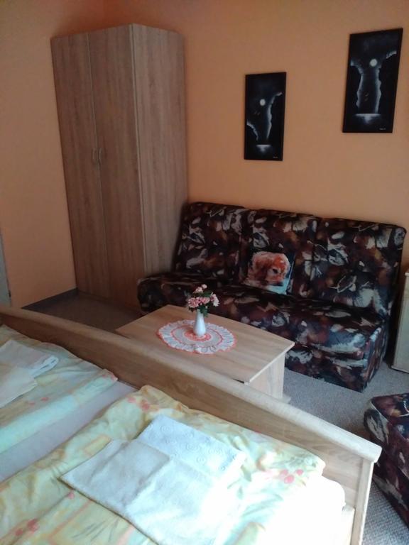 Restaurace a pension První Mlýn Chomutov Exterior foto